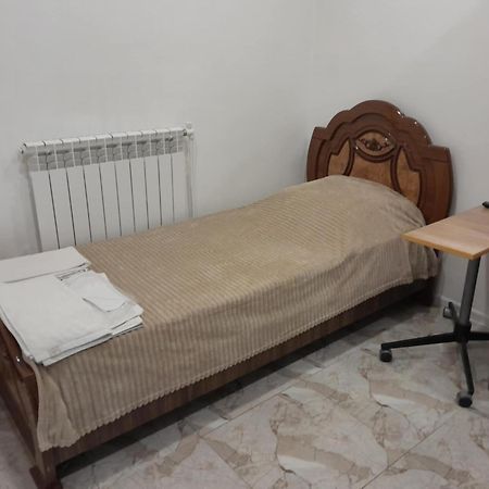 Hotel 333 Yerevan Bagian luar foto