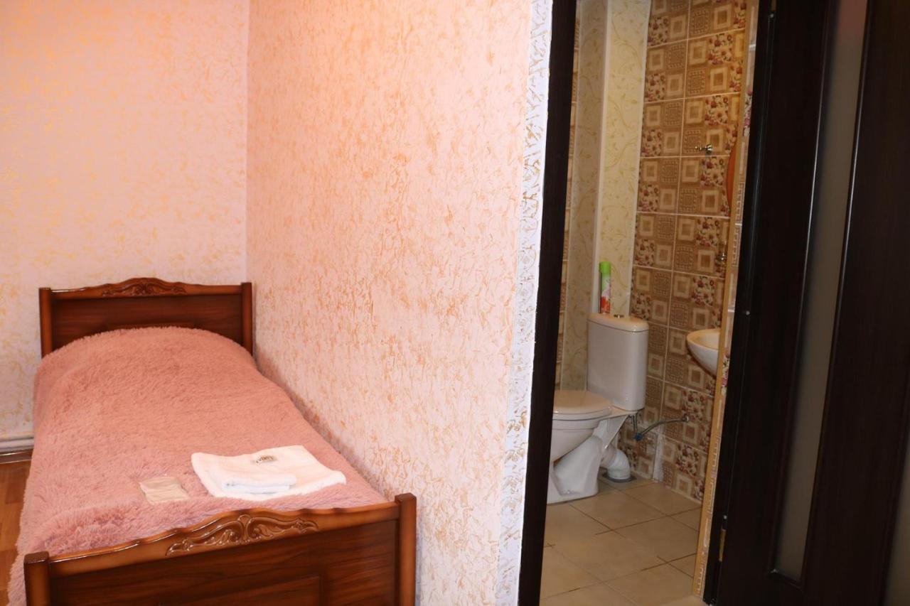 Hotel 333 Yerevan Bagian luar foto