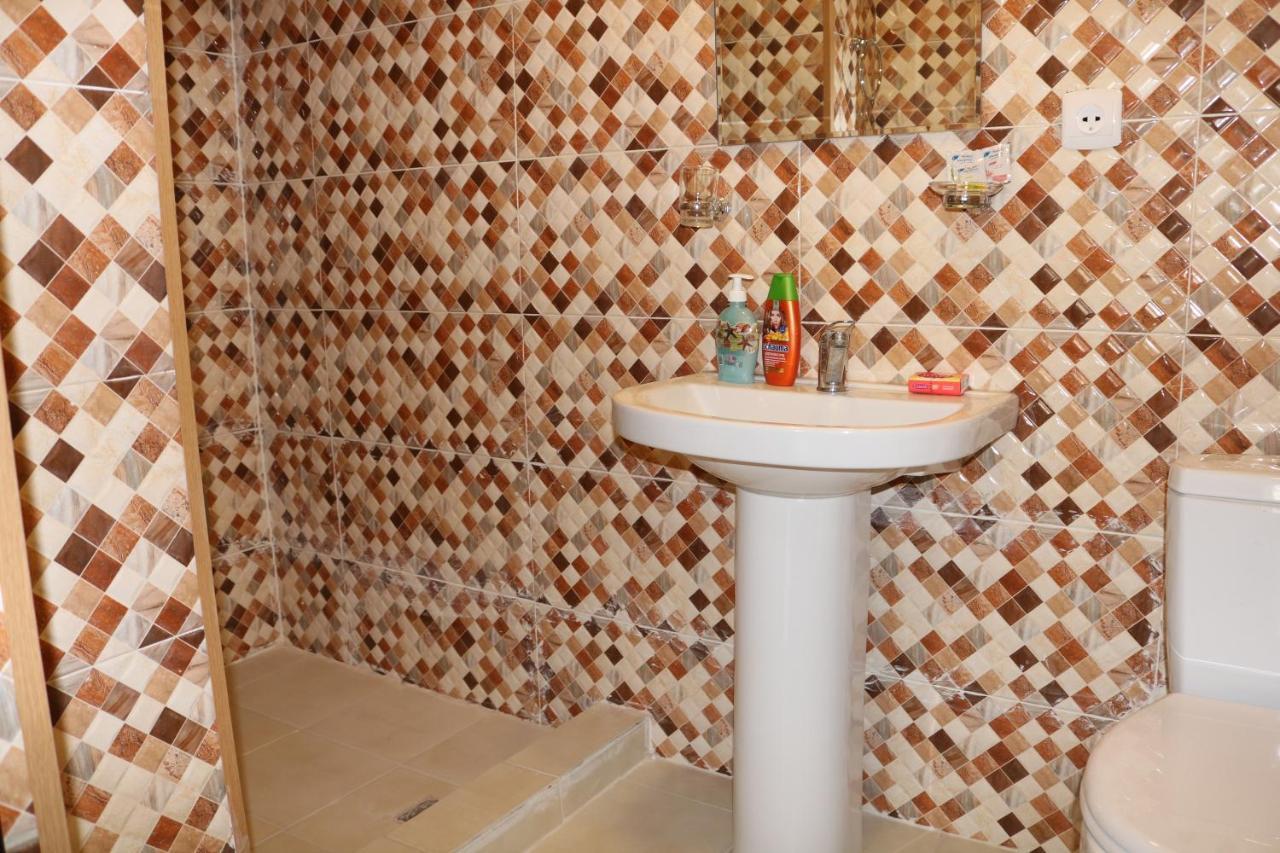 Hotel 333 Yerevan Bagian luar foto