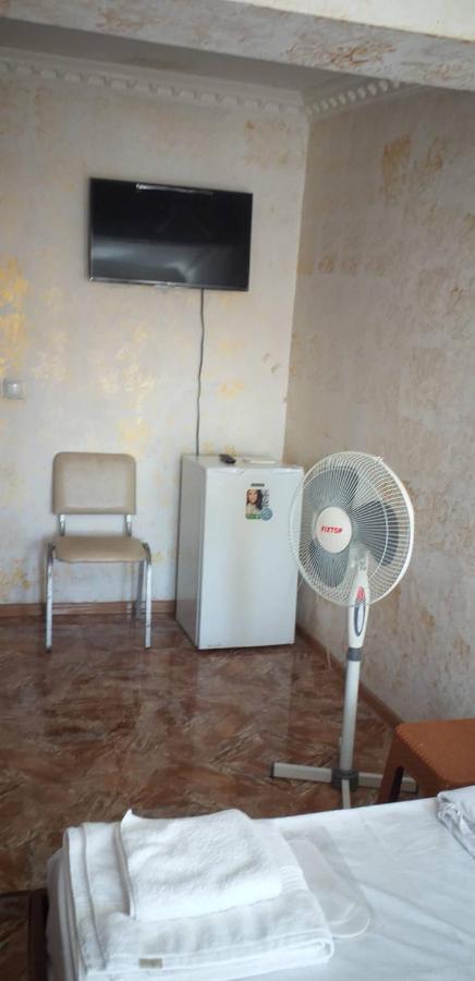 Hotel 333 Yerevan Bagian luar foto