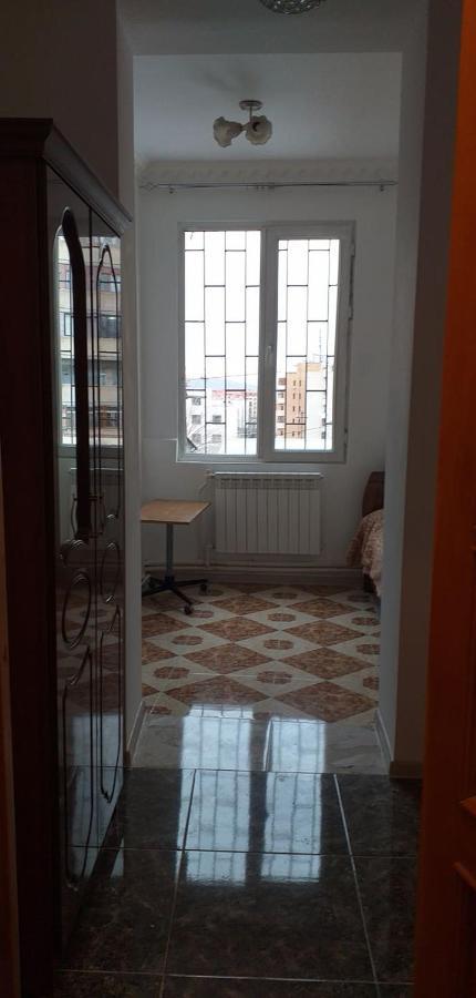 Hotel 333 Yerevan Bagian luar foto