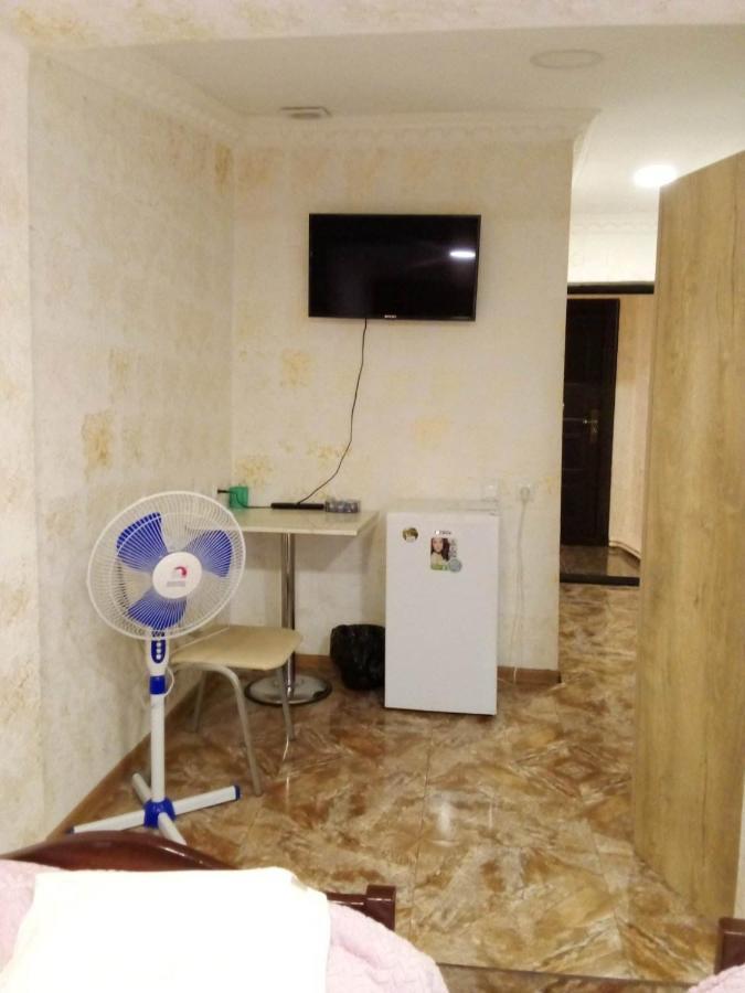 Hotel 333 Yerevan Bagian luar foto
