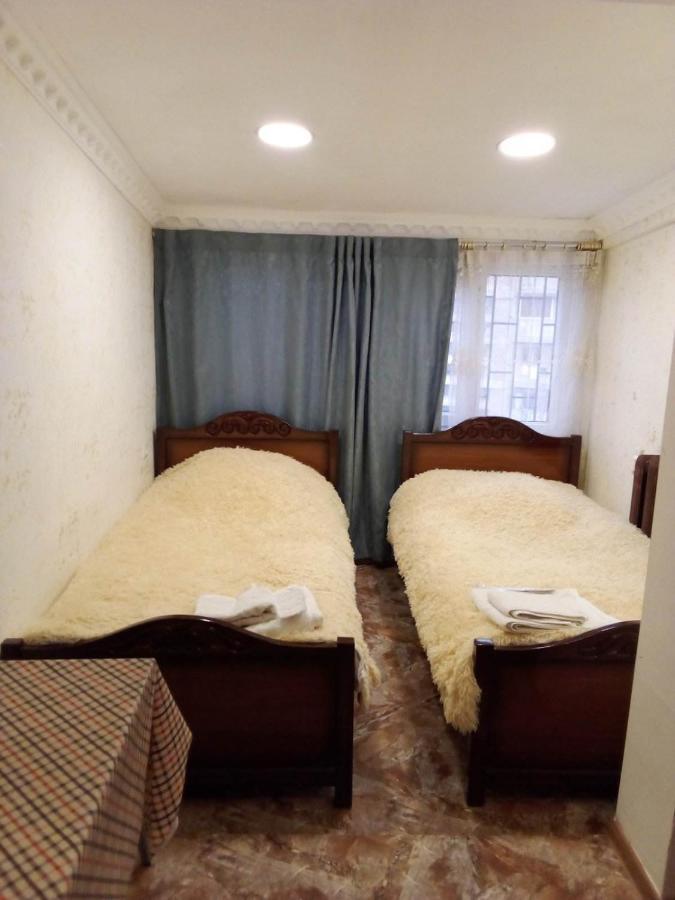 Hotel 333 Yerevan Bagian luar foto