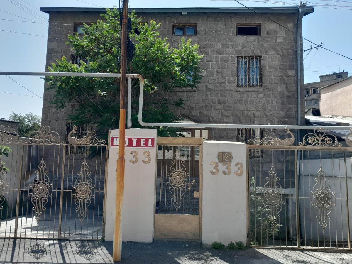 Hotel 333 Yerevan Bagian luar foto