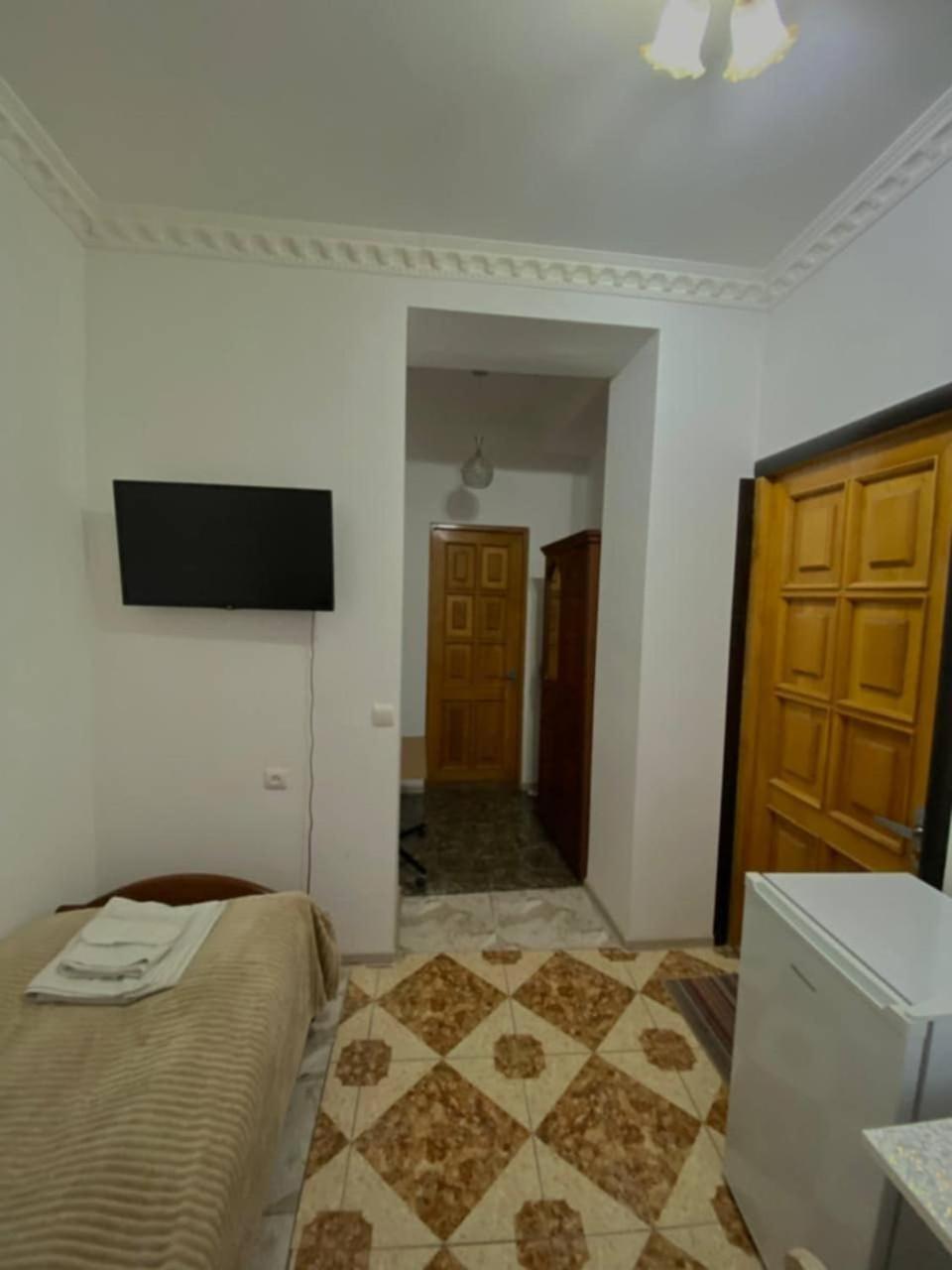 Hotel 333 Yerevan Bagian luar foto