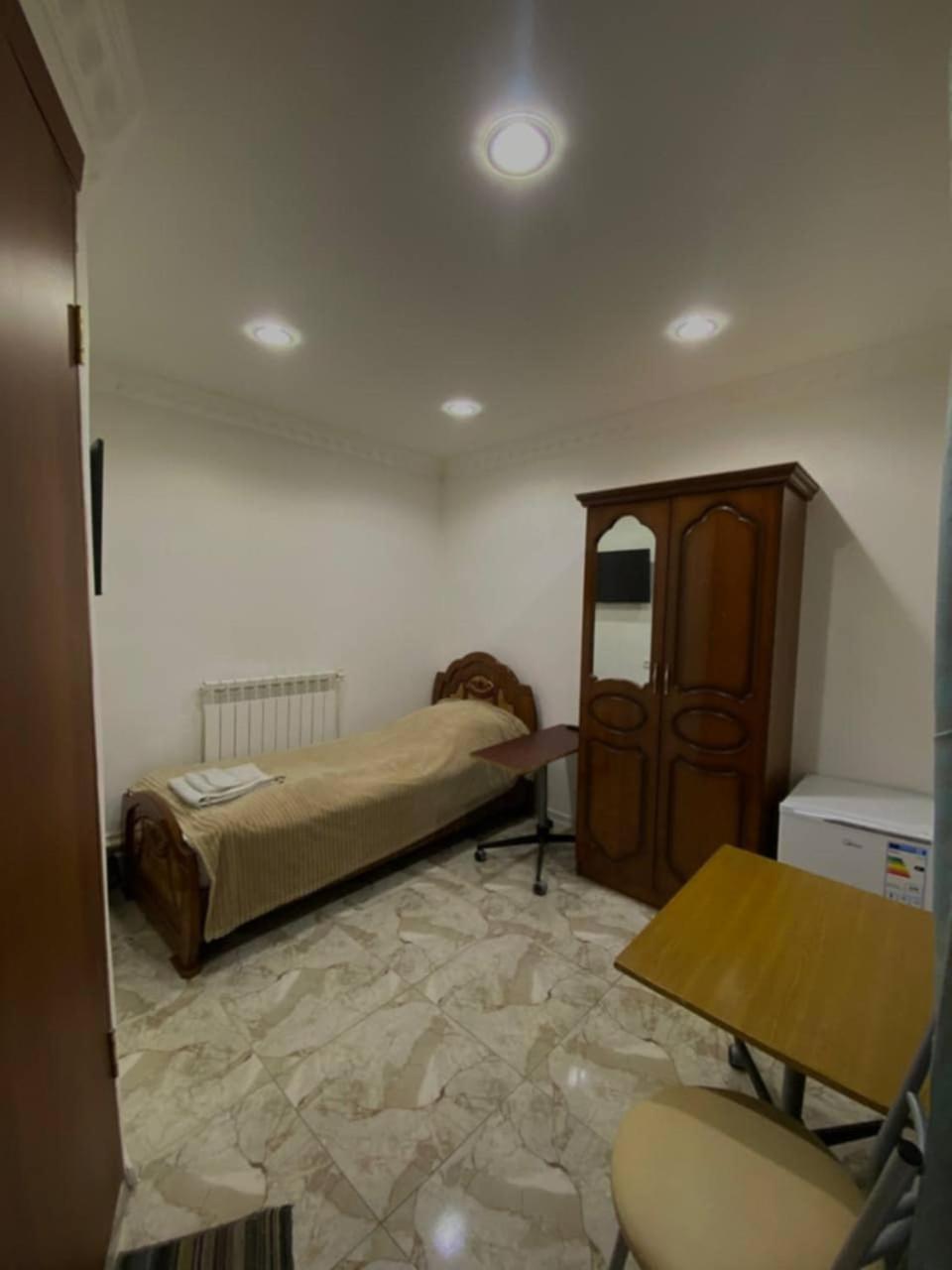 Hotel 333 Yerevan Bagian luar foto